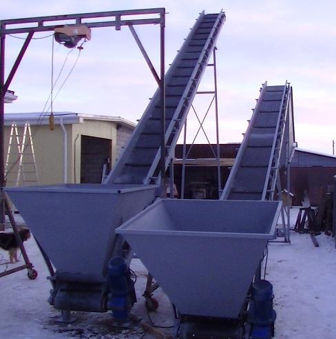 Ленточный транспортер с бункером