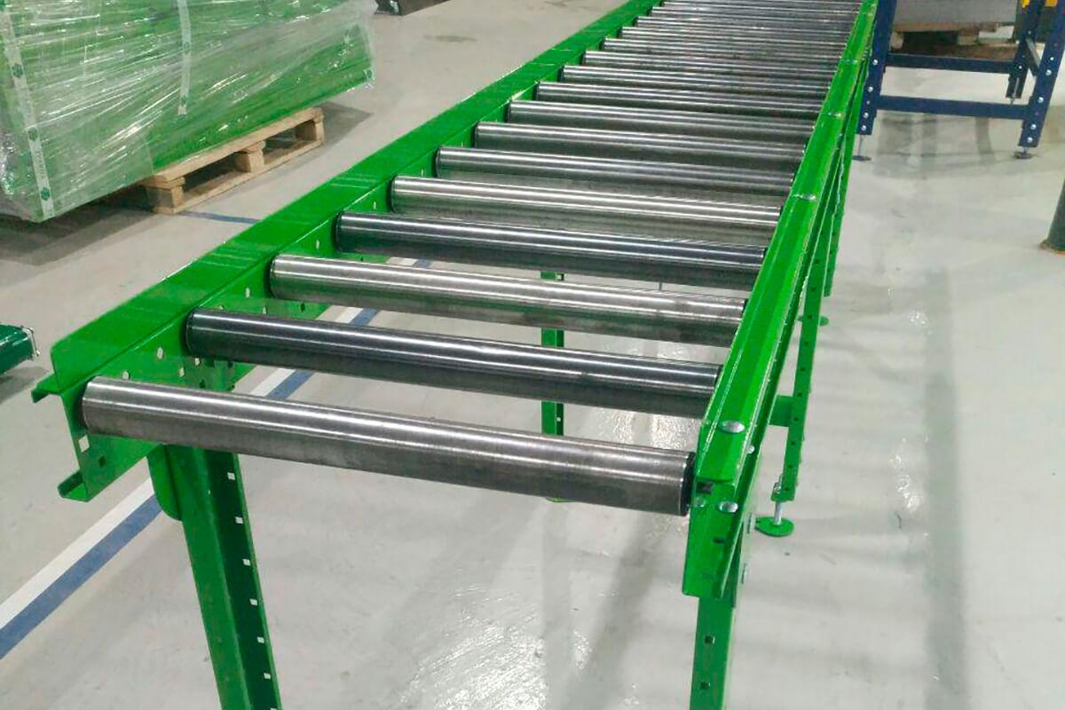 Приводной роликовый рольганг